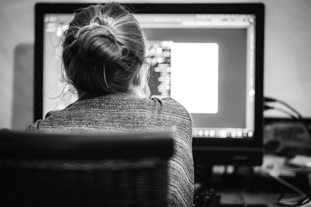 AI color calibration interface on monitor settings