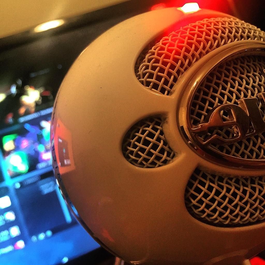 High refresh rate gaming monitor